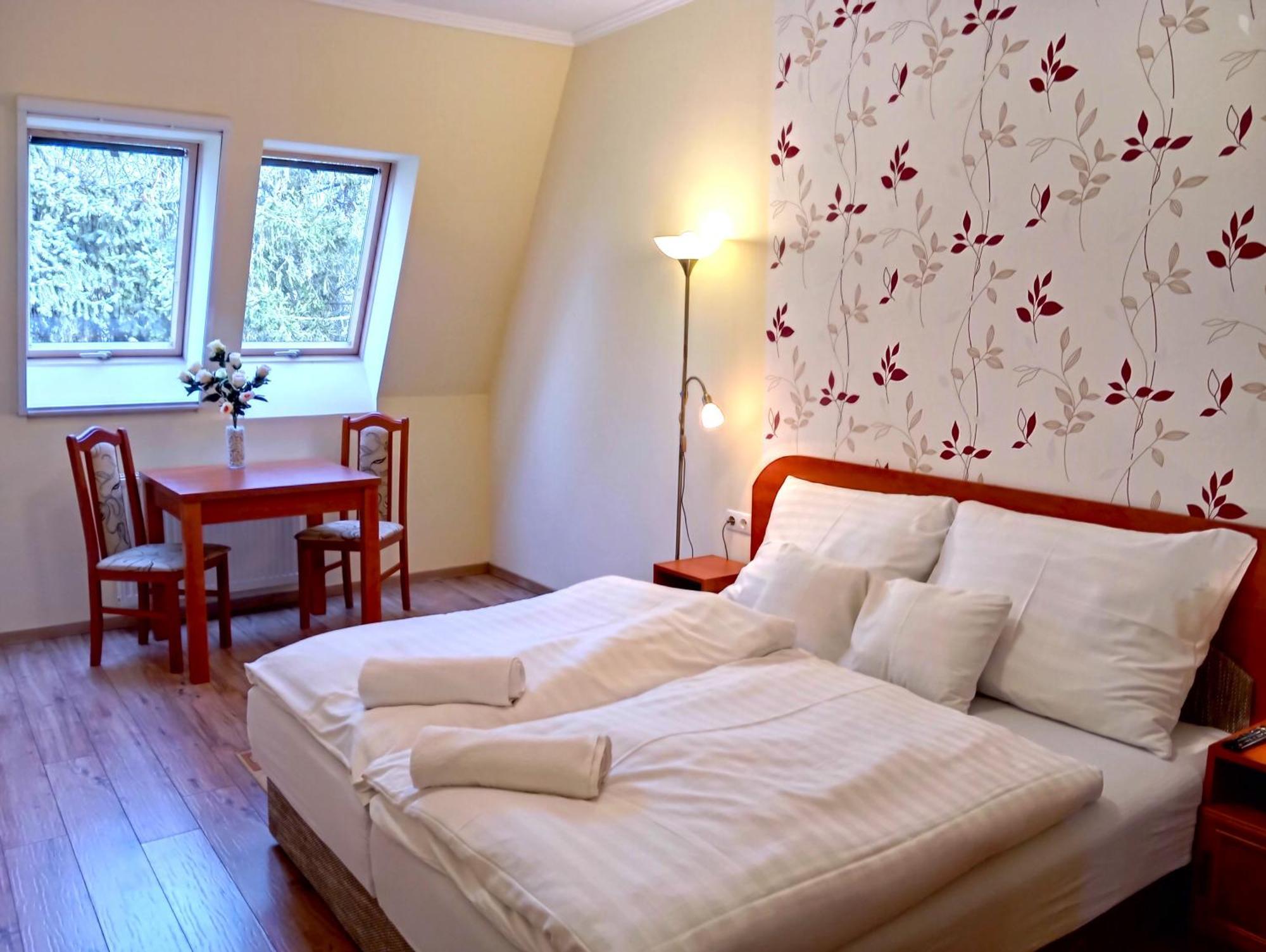 Patak-Party Apartmanok Bogács Exteriör bild
